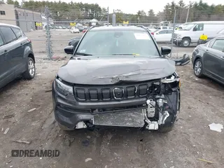 2022 Jeep Compass Latitude с VIN 3C4NJDBB2NT208884, выставлен на аукционе IAAI как лот 41863083 с пробегом 28 029 миль миль и . История ставок и продаж доступна на DreamBid. Изображение 11.