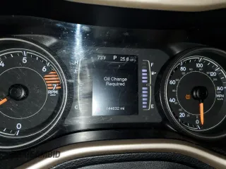 2016 Jeep Cherokee Altitude с VIN 1C4PJMAB9GW333145, выставлен на аукционе Copart как лот 64722625 с пробегом 144 632 миль миль и Списание • Salvage title. История ставок и продаж доступна на DreamBid. Изображение 9.