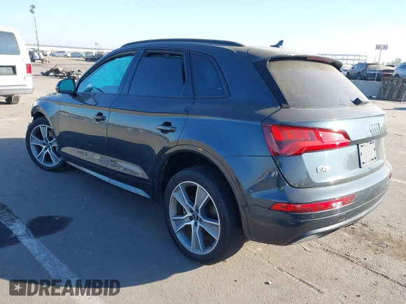 2019 Audi Q5 Premium Plus with VIN WA1BNAFYXK2035899, listed as a IAAI auction lot 41086068 with 26,529 mi miles. Bid and sale history available at carsss.com. Image 3.