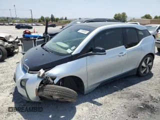 2015 BMW i3 with VIN WBY1Z4C53FV278538, listed as a Copart auction lot 61999365 with 73,637 mi miles and Salvage title. Bid and sale history available at DreamBid. Image 1.