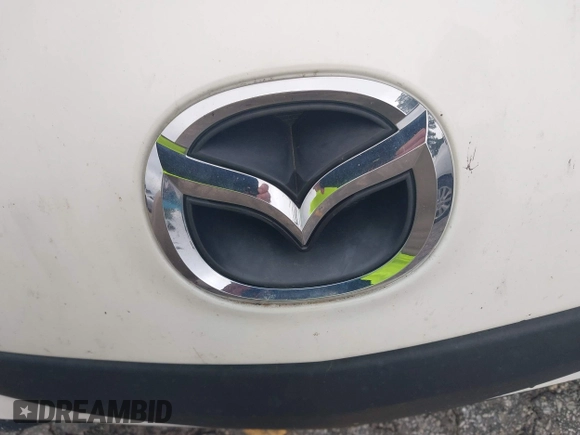 2013 Mazda 3 i SV with VIN JM1BL1TF8D1723813, listed as a IAAI auction lot 42213337 with 186,197 mi miles and . Bid and sale history available at DreamBid. Image 12.
