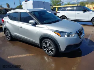 2018 Nissan Kicks SV with VIN 3N1CP5CU2JL527470, listed as a IAAI auction lot 41503614 with 26,732 mi miles. Bid and sale history available at carsss.com. Image 1.