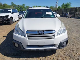 2013 Subaru Outback 2.5i Premium with VIN 4S4BRBCC9D3266732, listed as a IAAI auction lot 42146112 with 236,001 mi miles. Bid and sale history available at carsss.com. Image 12.