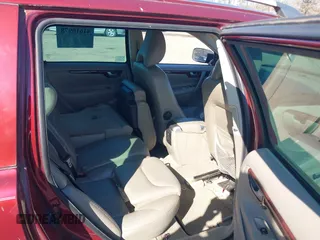 2006 Volvo XC70 with VIN YV4SZ592661225863, listed as a IAAI auction lot 41610978 with 284,602 mi miles. Bid and sale history available at carsss.com. Image 8.