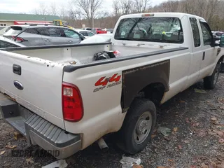 2008 Ford F-250 XL with VIN 1FTSX21518EE55495, listed as a IAAI auction lot 41480408 with 156,526 mi miles and . Bid and sale history available at DreamBid. Image 4.