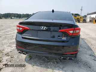 2015 Hyundai Sonata Sport z VIN 5NPE34AB3FH247769, wystawiony jako Copart lot #58968325 z przebiegiem 140 720 mil mil oraz Czysty tytuł • Clean title. Historia ofert i sprzedaży dostępna na DreamBid. Obrazek 6.