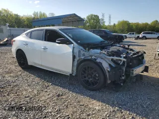 2017 Nissan Maxima SR z VIN 1N4AA6AP2HC384900, wystawiony jako Copart lot #52674365 z przebiegiem Nie podano mil oraz Szkoda całkowita • Salvage title. Historia ofert i sprzedaży dostępna na DreamBid. Obrazek 4.