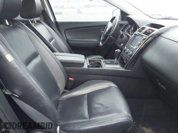 2010 Mazda CX-9 Sport with VIN JM3TB2MV0A0218389, listed as a IAAI auction lot 41464937 with 192,377 mi miles. Bid and sale history available at carsss.com. Image 5.