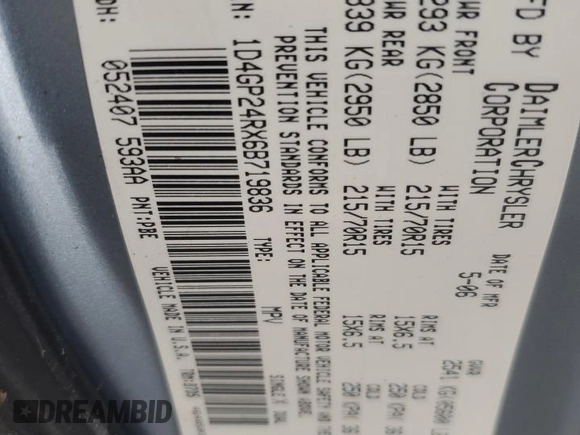 2006 Dodge Grand Caravan SE z VIN 1D4GP24RX6B719836, wystawiony jako Copart lot #56561705 z przebiegiem 141 033 mil mil oraz Szkoda całkowita • Salvage title. Historia ofert i sprzedaży dostępna na DreamBid. Obrazek 13.