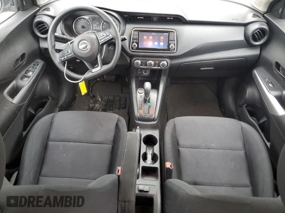 2023 Nissan Kicks S z VIN 3N1CP5BV9PL528439, wystawiony jako Copart lot #57608865 z przebiegiem 47 696 mil mil oraz Szkoda całkowita • Salvage title. Historia ofert i sprzedaży dostępna na DreamBid. Obrazek 8.