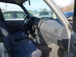 1997 Toyota RAV4 with VIN JT3HP10V7V7063874, listed as a IAAI auction lot 41711332 with 152,849 mi miles and . Bid and sale history available at DreamBid. Image 5.