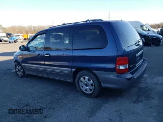 2003 Kia Sedona LX with VIN KNDUP131036461742, listed as a Copart auction lot 83338164 with 111,120 mi miles and Salvage Title. Bid and sale history available at carsss.com. Image 2.