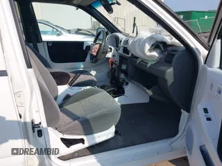 2002 Isuzu Rodeo S with VIN 4S2CK58W524321108, listed as a IAAI auction lot 42352330 with 270,614 mi miles and . Bid and sale history available at DreamBid. Image 5.