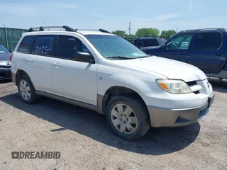 2006 Mitsubishi Outlander LS z VIN JA4LZ31F76U022421, wystawiony jako IAAI lot #42492000 z przebiegiem 176 345 mil mil oraz . Historia ofert i sprzedaży dostępna na DreamBid. Obrazek 1.