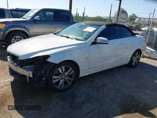 2012 Mercedes-Benz E 350 with VIN WDDKK5KFXCF166731, listed as a IAAI auction lot 42205967 with 222,591 mi miles and . Bid and sale history available at DreamBid. Image 18.