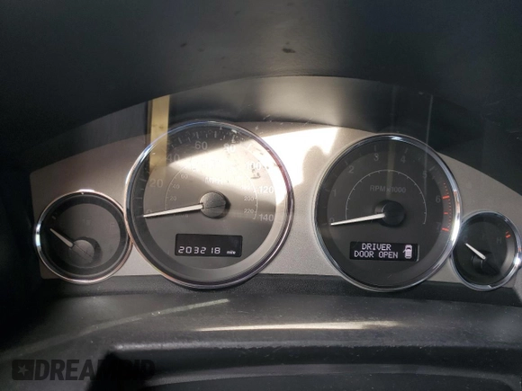 2008 Jeep Commander Limited with VIN 1J8HG58N48C154015, listed as a Copart auction lot 53532365 with 203,218 mi miles and Salvage title. Bid and sale history available at DreamBid. Image 9.