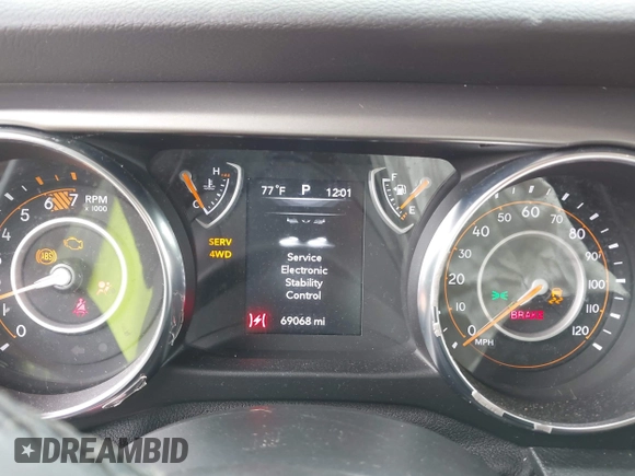 2020 Jeep Wrangler Unlimited Sport S z VIN 1C4HJXDN7LW281357, wystawiony jako IAAI lot #42363990 z przebiegiem 69 068 mil mil oraz . Historia ofert i sprzedaży dostępna na DreamBid. Obrazek 7.