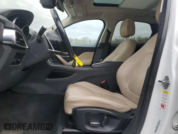 2019 Jaguar F-Pace 25t Premium with VIN SADCJ2FX8KA366087, listed as a Copart auction lot 51307075 with 108,178 mi miles and Salvage title. Bid and sale history available at DreamBid. Image 7.