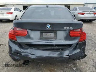 2013 BMW 3 Series 328i z VIN WBA3A5C59DF352539, wystawiony jako Copart lot #55279645 z przebiegiem 119 870 mil mil oraz Czysty tytuł • Clean title. Historia ofert i sprzedaży dostępna na DreamBid. Obrazek 6.