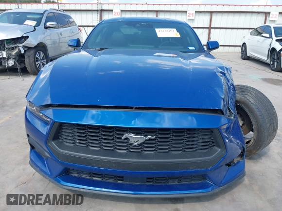 2024 Ford Mustang EcoBoost с VIN 1FA6P8TH0R5142067, выставлен на аукционе IAAI как лот 42338104 с пробегом 7 179 миль миль и . История ставок и продаж доступна на DreamBid. Изображение 12.