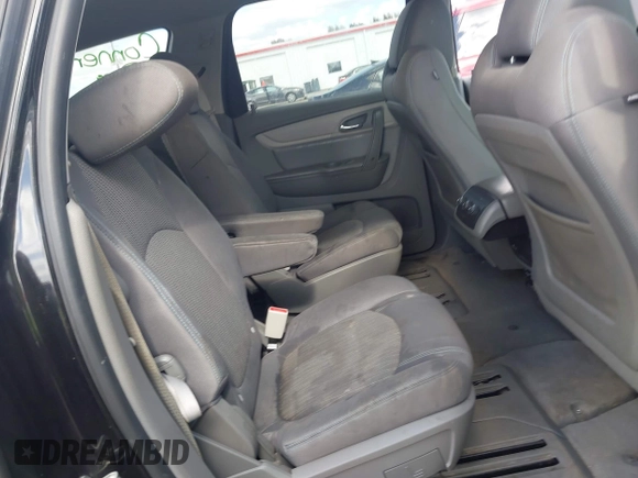 2016 Chevrolet Traverse LT with VIN 1GNKRGKD8GJ272203, listed as a IAAI auction lot 40770710 with 163,252 mi miles. Bid and sale history available at carsss.com. Image 8.