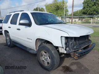 2007 Chevrolet Tahoe LS with VIN 1GNFC13C67R374977, listed as a IAAI auction lot 42434986 with 167,991 mi miles and . Bid and sale history available at DreamBid. Image 1.