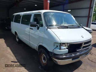 1997 Dodge Passenger z VIN 2B5WB35Y9VK540983, wystawiony jako IAAI lot #42277730 z przebiegiem 240 527 mil mil oraz . Historia ofert i sprzedaży dostępna na DreamBid. Obrazek 1.