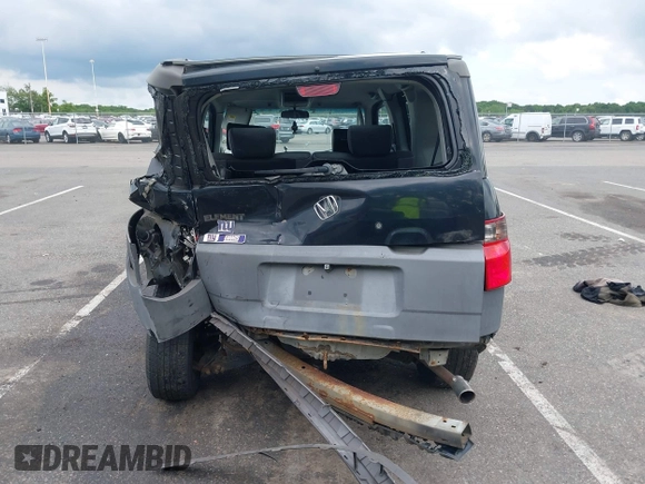 2003 Honda Element EX z VIN 5J6YH28543L017257, wystawiony jako IAAI lot #42391189 z przebiegiem 142 104 mil mil oraz . Historia ofert i sprzedaży dostępna na DreamBid. Obrazek 16.