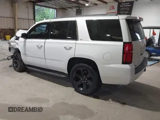2017 Chevrolet Tahoe LT z VIN 1GNSCBKC8HR231679, wystawiony jako IAAI lot #42244271 z przebiegiem 139 222 mil mil oraz . Historia ofert i sprzedaży dostępna na DreamBid. Obrazek 3.