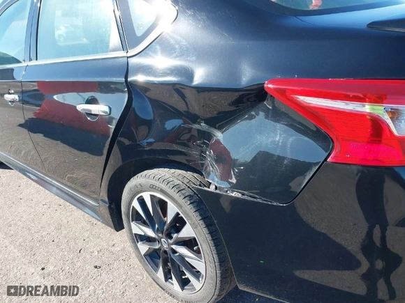 2019 Nissan Sentra S with VIN 3N1AB7AP6KY364597, listed as a IAAI auction lot 40709004 with NaN miles. Bid and sale history available at carsss.com. Image 6.