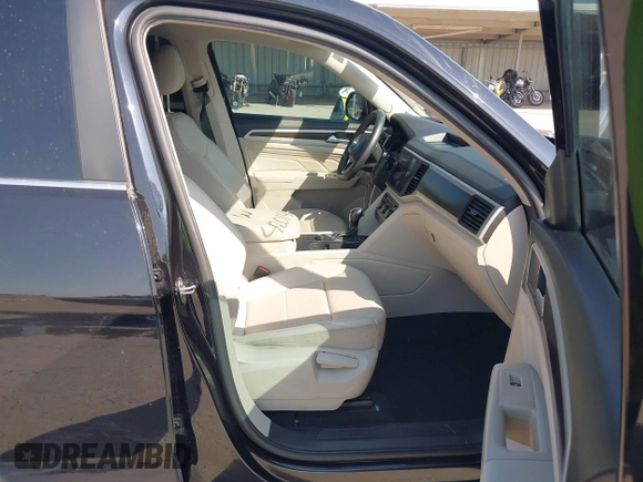 2021 Volkswagen Atlas SE с VIN 1V2LP2CA9MC607168, выставлен на аукционе IAAI как лот 42014127 с пробегом 93 956 миль миль и . История ставок и продаж доступна на DreamBid. Изображение 5.