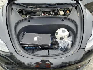 2023 Tesla Model 3 z VIN 5YJ3E1EA5PF426168, wystawiony jako Copart lot #53133915 z przebiegiem 29 348 mil mil oraz Szkoda całkowita • Salvage title. Historia ofert i sprzedaży dostępna na DreamBid. Obrazek 12.