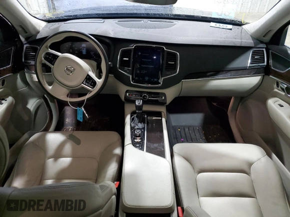 2019 Volvo XC90 Momentum with VIN YV4A22PK5K1474442, listed as a Copart auction lot 71128622 with 82,780 mi miles. Bid and sale history available at carsss.com. Image 8.