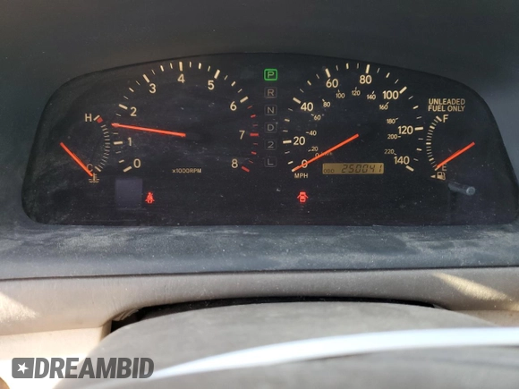 2000 Lexus ES 300 with VIN JT8BF28GXY5091263, listed as a Copart auction lot 61767595 with 250,041 mi miles and Salvage title. Bid and sale history available at DreamBid. Image 9.