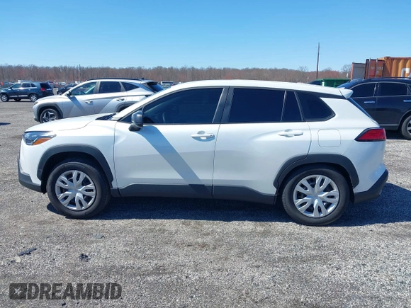 2023 Toyota Corolla Cross L z VIN 7MUAAAAG9PV071147, wystawiony jako IAAI lot #41849893 z przebiegiem 13 545 mil mil oraz . Historia ofert i sprzedaży dostępna na DreamBid. Obrazek 14.