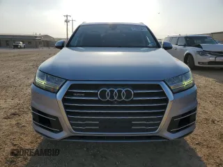 2017 Audi Q7 Premium Plus with VIN WA1LAAF70HD002088, listed as a Copart auction lot 51954345 with 142,387 mi miles and Clean Title. Bid and sale history available at carsss.com. Image 5.