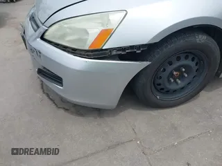 2006 Honda Accord EX-L с VIN 1HGCM56806A024170, выставлен на аукционе IAAI как лот 42482626 с пробегом 157 717 миль миль и . История ставок и продаж доступна на DreamBid. Изображение 6.