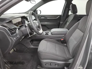 2025 GMC Acadia FWD Elevation z VIN 1GKENKRS3SJ129973, wystawiony jako Copart lot #89208175 z przebiegiem 3 391 mil mil oraz Czysty tytuł • Clean title. Historia ofert i sprzedaży dostępna na DreamBid. Obrazek 7.
