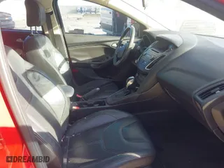 2015 Ford Focus SE with VIN 1FADP3F22FL362299, listed as a IAAI auction lot 41907348 with 127,686 mi miles. Bid and sale history available at carsss.com. Image 5.