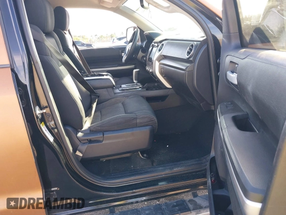 2016 Toyota Tundra SR z VIN 5TFRM5F19GX102715, wystawiony jako IAAI lot #41265300 z przebiegiem 109 619 mil mil oraz . Historia ofert i sprzedaży dostępna na DreamBid. Obrazek 5.