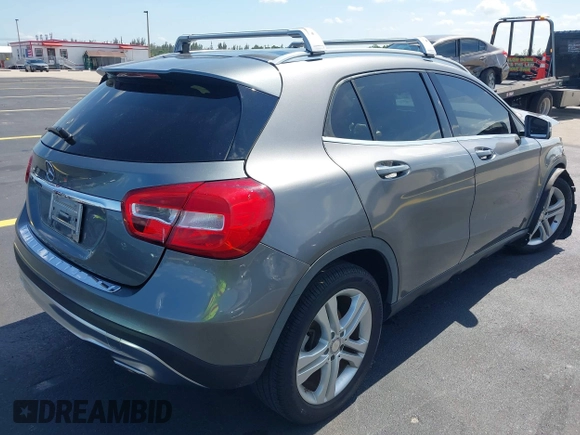 2016 Mercedes-Benz GLA 250 z VIN WDCTG4EB4GJ205894, wystawiony jako IAAI lot #42220581 z przebiegiem 82 316 mil mil oraz . Historia ofert i sprzedaży dostępna na DreamBid. Obrazek 4.
