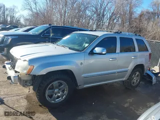 2006 Jeep Grand Cherokee Overland with VIN 1J8HR682X6C260987, listed as a IAAI auction lot 41669713 with 179,512 mi miles. Bid and sale history available at carsss.com. Image 15.