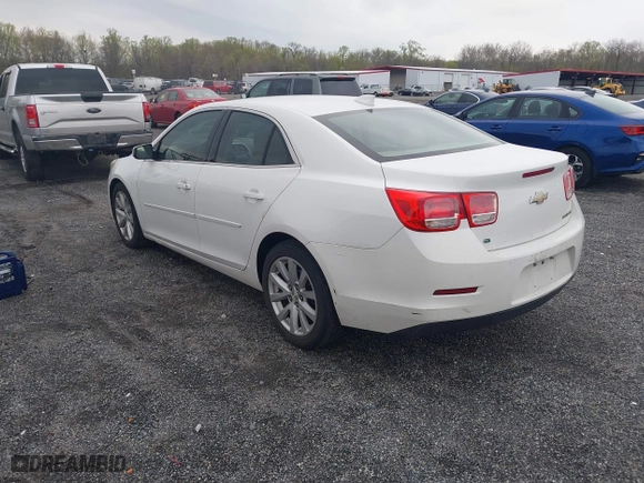 2015 Chevrolet Malibu LT with VIN 1G11D5SL5FF324119, listed as a IAAI auction lot 42041231 with 183,074 mi miles. Bid and sale history available at carsss.com. Image 3.