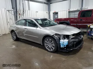 2021 Lexus ES with VIN 58AD11D10MU007590, listed as a Copart auction lot 82584724 with 5,470 mi miles and Salvage Title. Bid and sale history available at carsss.com. Image 4.