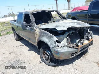 2002 Ford F-350 XL with VIN 1FTSW31S22EC38429, listed as a IAAI auction lot 42268182 with Not provided miles and . Bid and sale history available at DreamBid. Image 1.