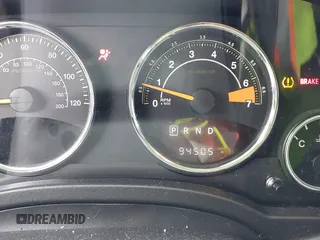 2017 Jeep Compass Latitude с VIN 1C4NJDEBXHD100521, выставлен на аукционе IAAI как лот 40924755 с пробегом 94 505 миль миль и . История ставок и продаж доступна на DreamBid. Изображение 15.