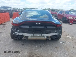 2020 Aston Martin Vantage z VIN SCFSMGAW4LGN03097, wystawiony jako IAAI lot #42227516 z przebiegiem Nie podano mil oraz . Historia ofert i sprzedaży dostępna na DreamBid. Obrazek 17.