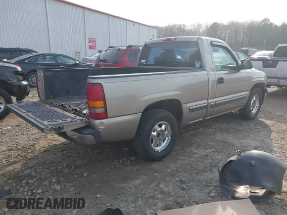 1999 Chevrolet Silverado 1500 with VIN 1GCEC14W8XZ104775, listed as a IAAI auction lot 41507939 with 252,951 mi miles. Bid and sale history available at carsss.com. Image 4.