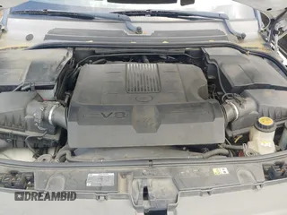 2011 Land Rover Range Rover Sport HSE with VIN SALSF2D45BA266832, listed as a Copart auction lot 54013985 with 156,397 mi miles and Clean Title. Bid and sale history available at DreamBid. Image 7.