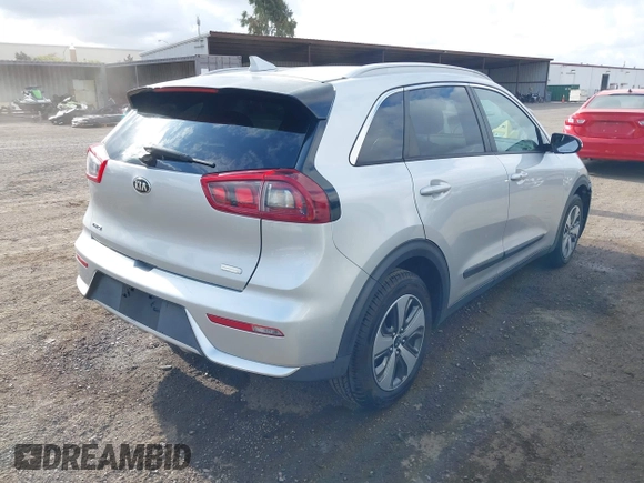 2019 Kia Niro EX with VIN KNDCC3LC8K5351854, listed as a IAAI auction lot 42064374 with 82,117 mi miles. Bid and sale history available at carsss.com. Image 4.